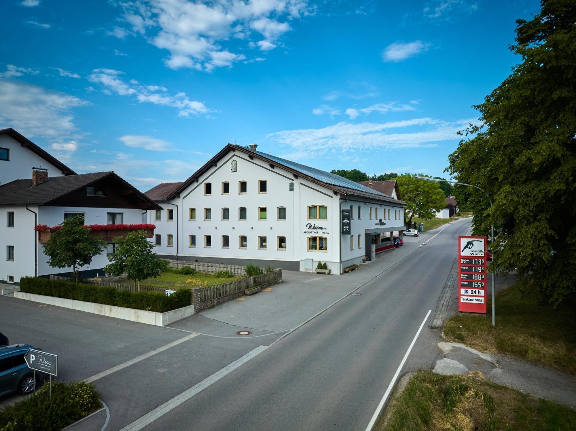 Landgasthof Wurm Hotel Bogen Exterior photo